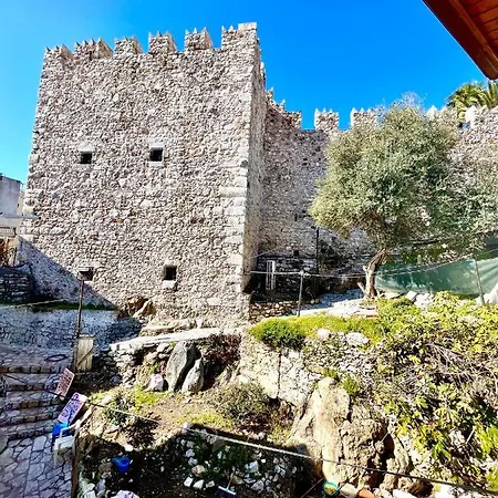 Mustafa Tokalac Castle House * 马尔马里斯