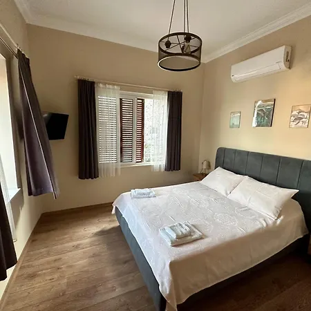 Guest house Mustafa Tokalac Castle House *